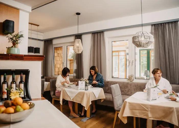 Ladies Only - Beauty & Vitalhotel Sternsteinhof מלון באד לאונטלדן